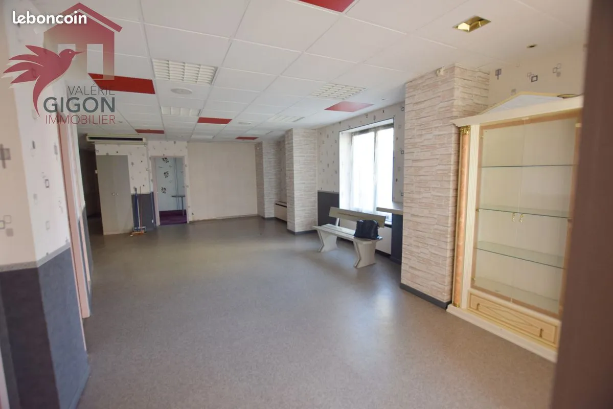 Immeuble 400 m² - Photo 1