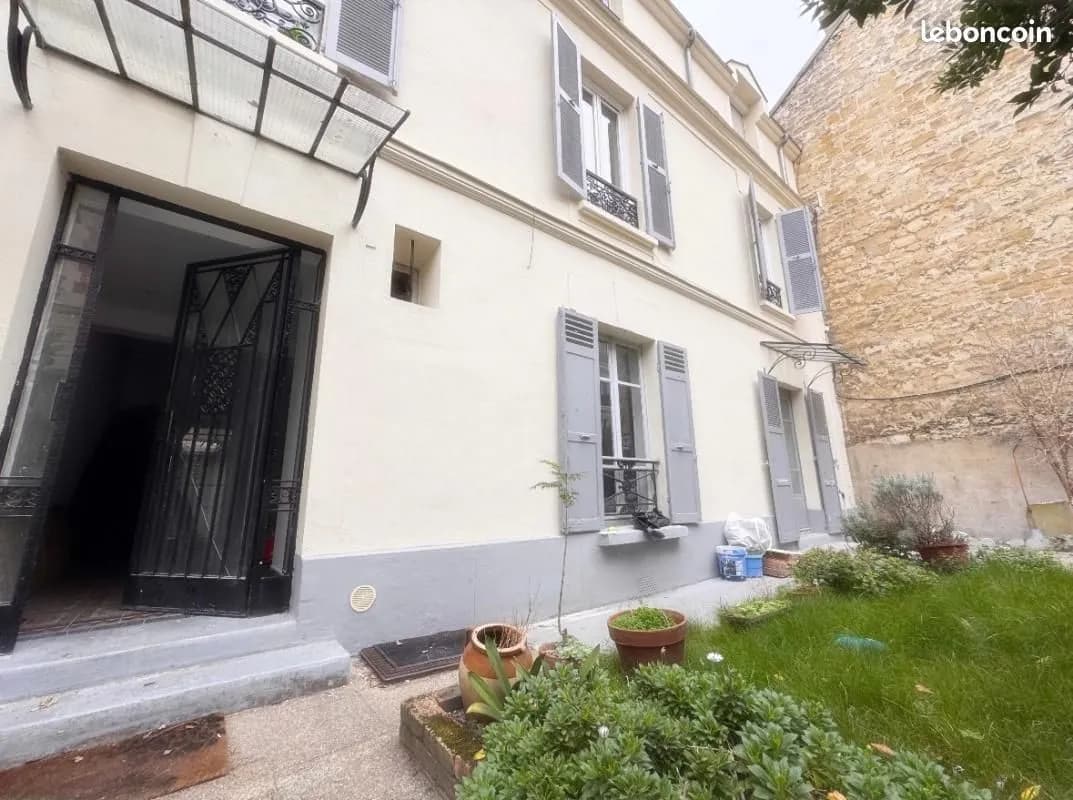 Immeuble 240 m² - Photo 1