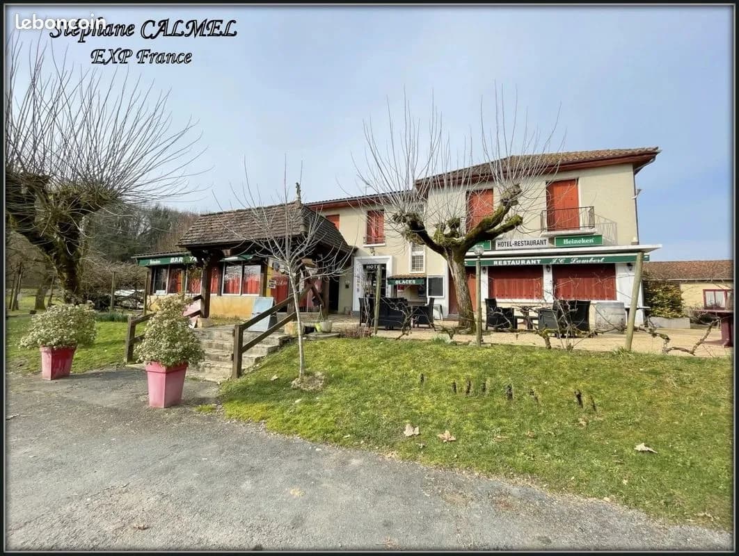 Immeuble 650 m² - Photo 1