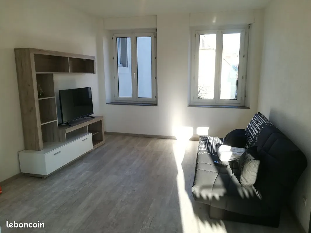 Ensemble immobilier locatif - Photo 1