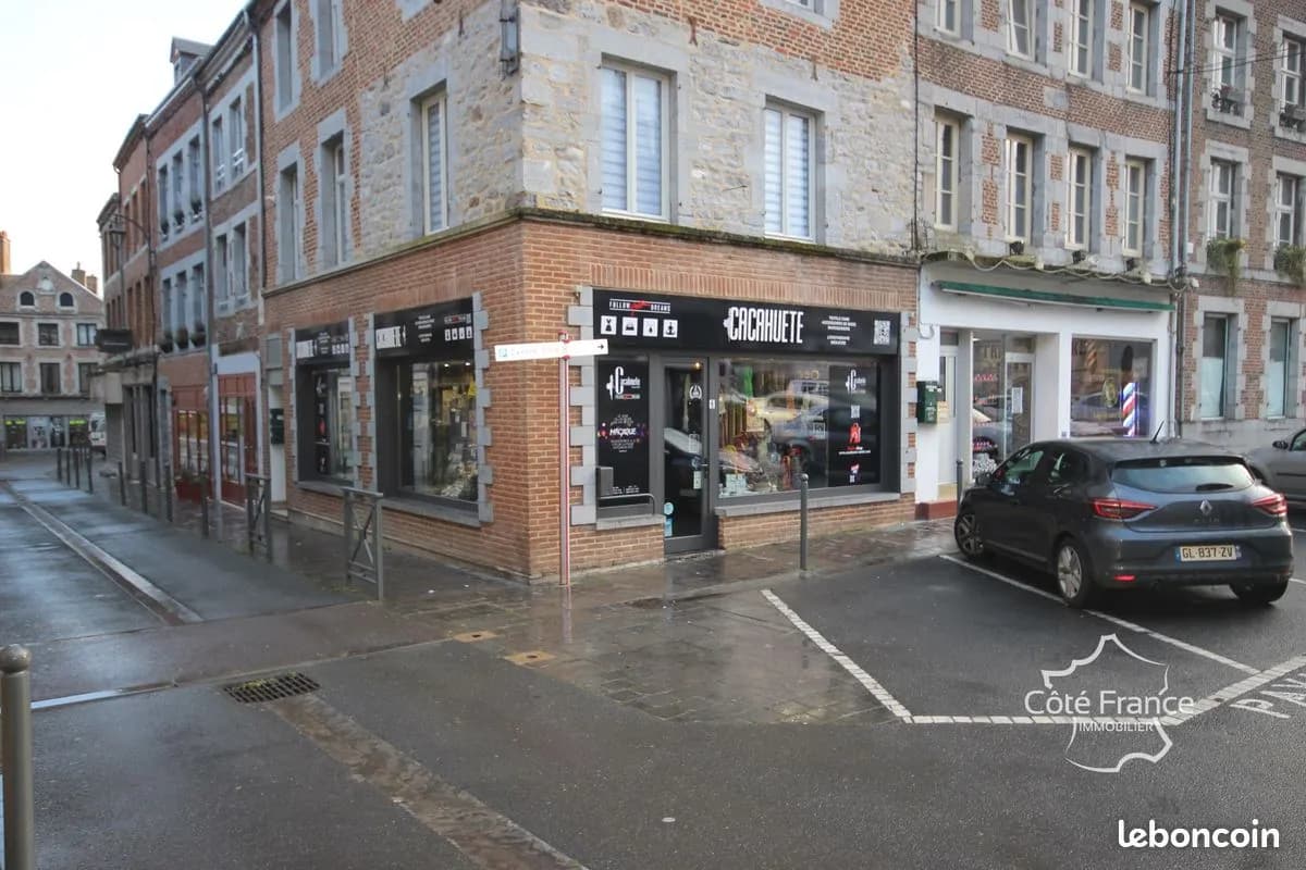 Immeuble - Photo 1