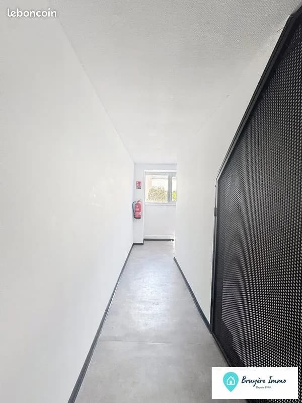 Immeuble 225 m² - Photo 1