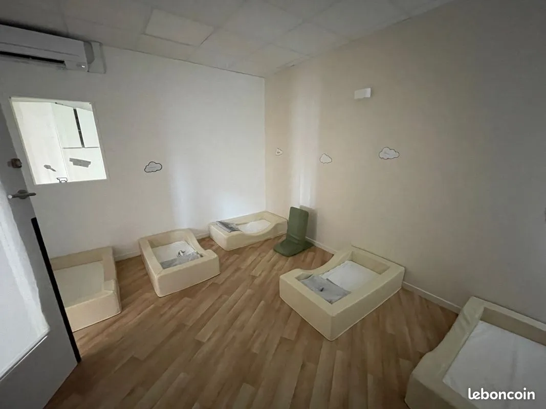 Immeuble de rapport 14 pièces 250 m² - Photo 1