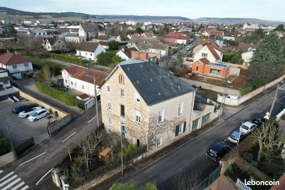 Immeuble de rapport 330 m² - Photo 1