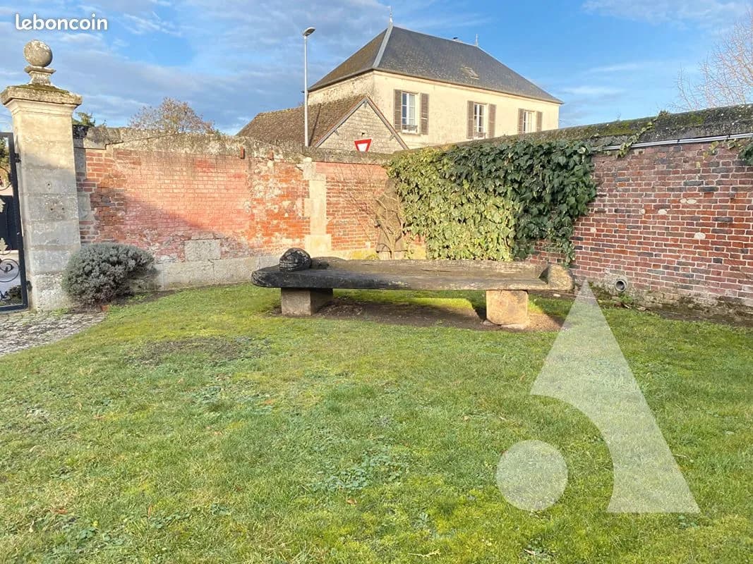 Immeuble 18 pièces 407 m² - Photo 1