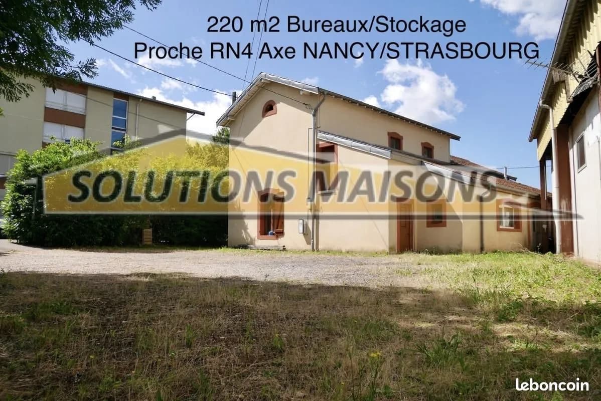 Immeuble 207 m² - Photo 1