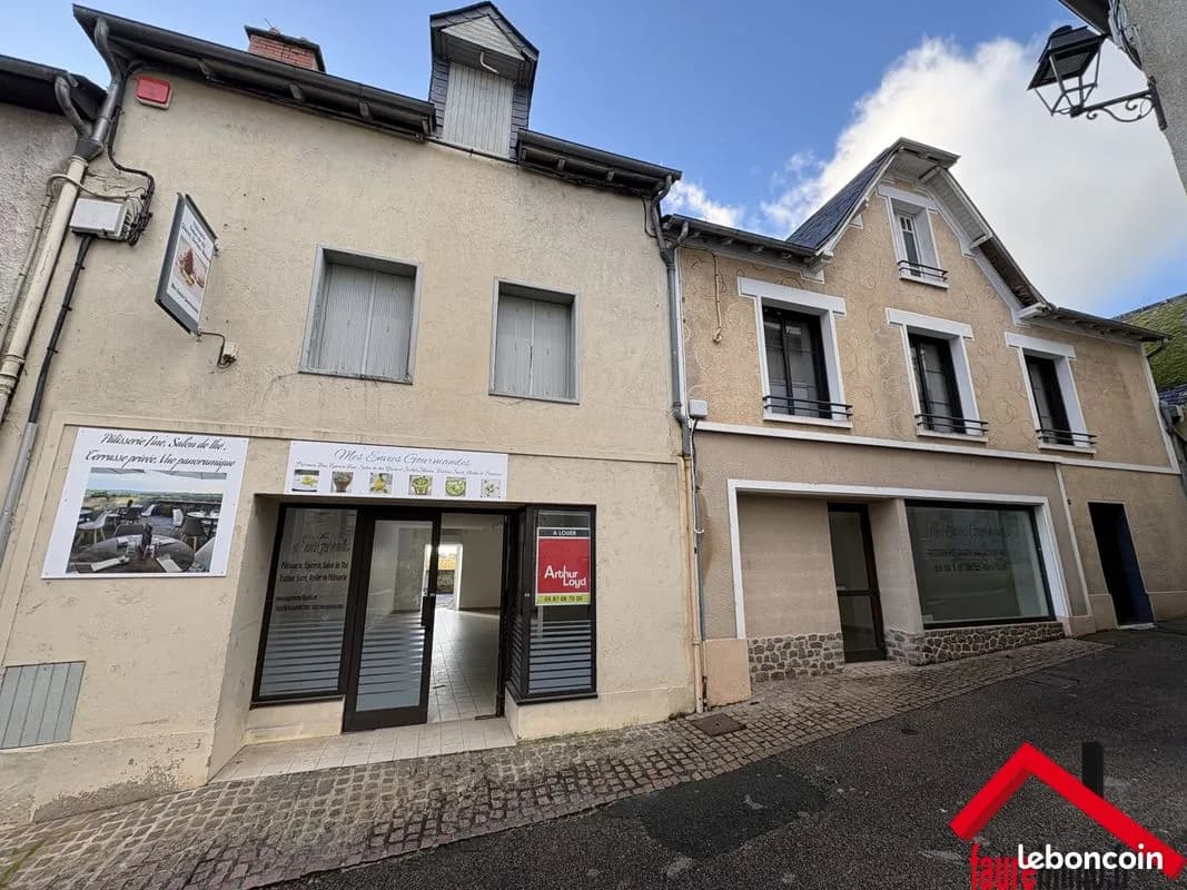 Immeuble 250 m² - Photo 1