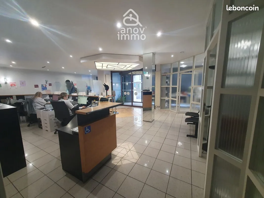 Immeuble 900 m² - Photo 1