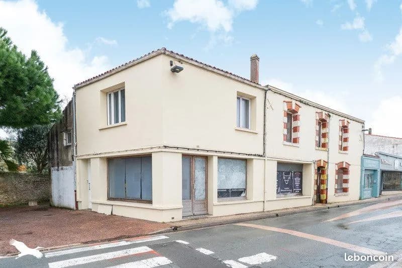Immeuble 199 m² - Photo 1
