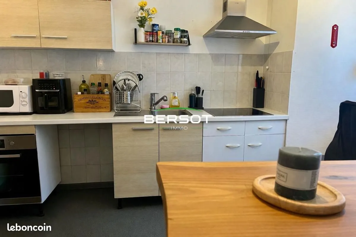 Immeuble de rapport 371 m² - Photo 1