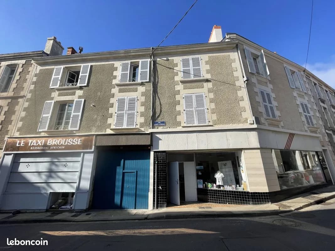 Immeuble 682 m² - Photo 1
