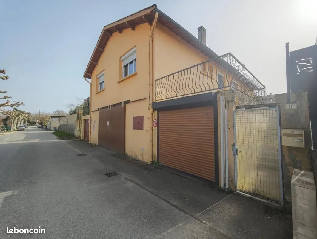 Immeuble 130 m² - Photo 1