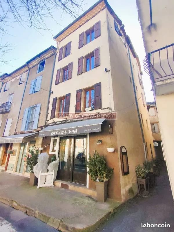 Immeuble 10 pièces 214 m² - Photo 1