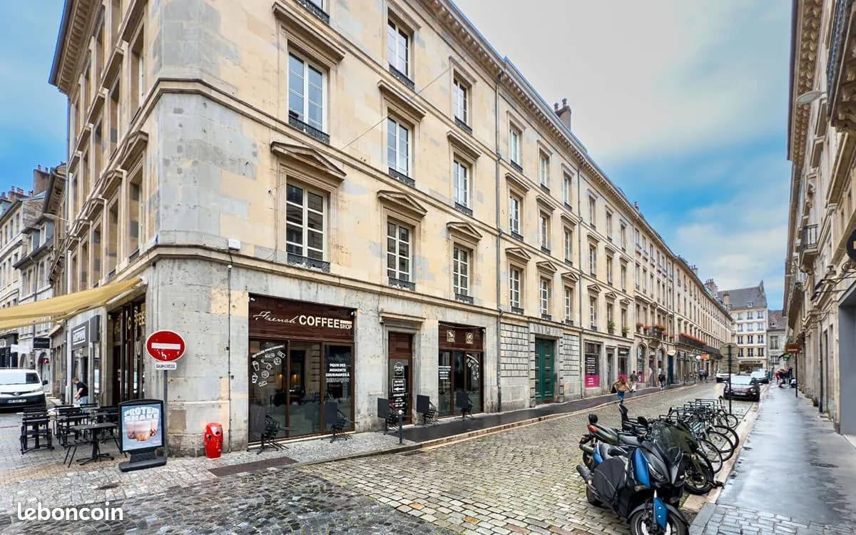 Immeuble de rapport 23 pièces 630 m² - Photo 1