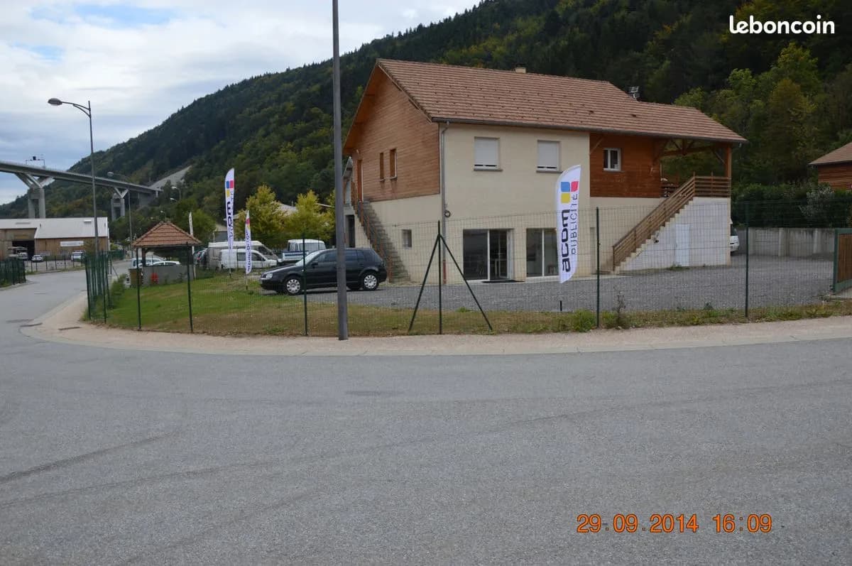 Immeuble de rapport 300 m² - Photo 1