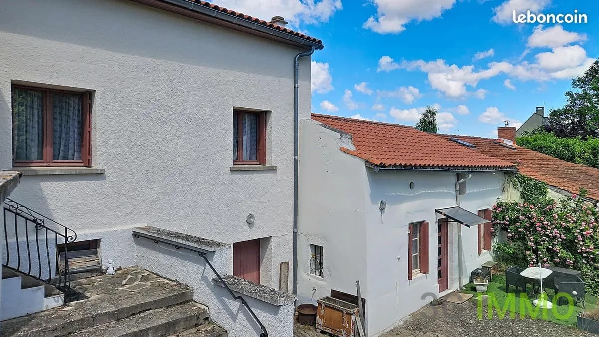 Ensemble Immobilier | 1800 m² de terrain | Proche Aigueperse - Photo 1