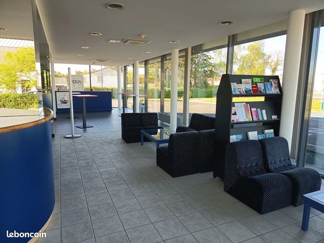 Immeuble tertiaire vendu par plateaux, emplacement stratégique zone nord - Photo 1