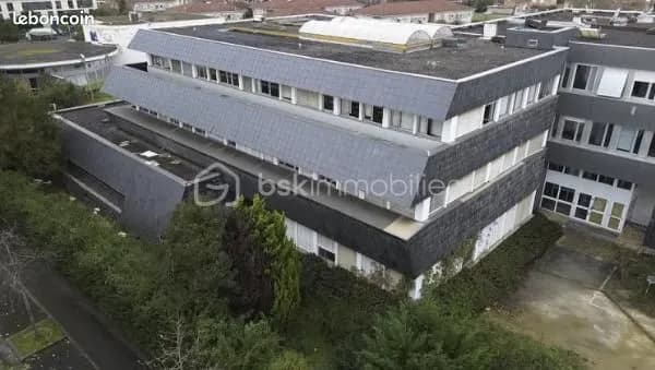 Immeuble de rapport 1407 m² - Photo 1