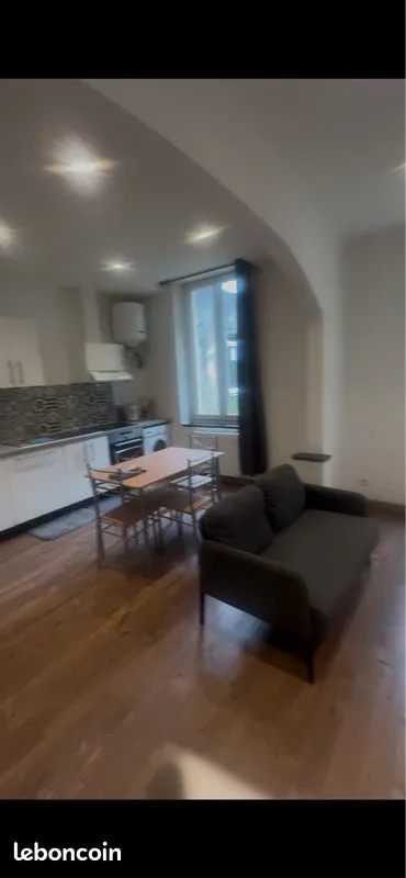 Immeuble 13 pièces 280 m² - Photo 1