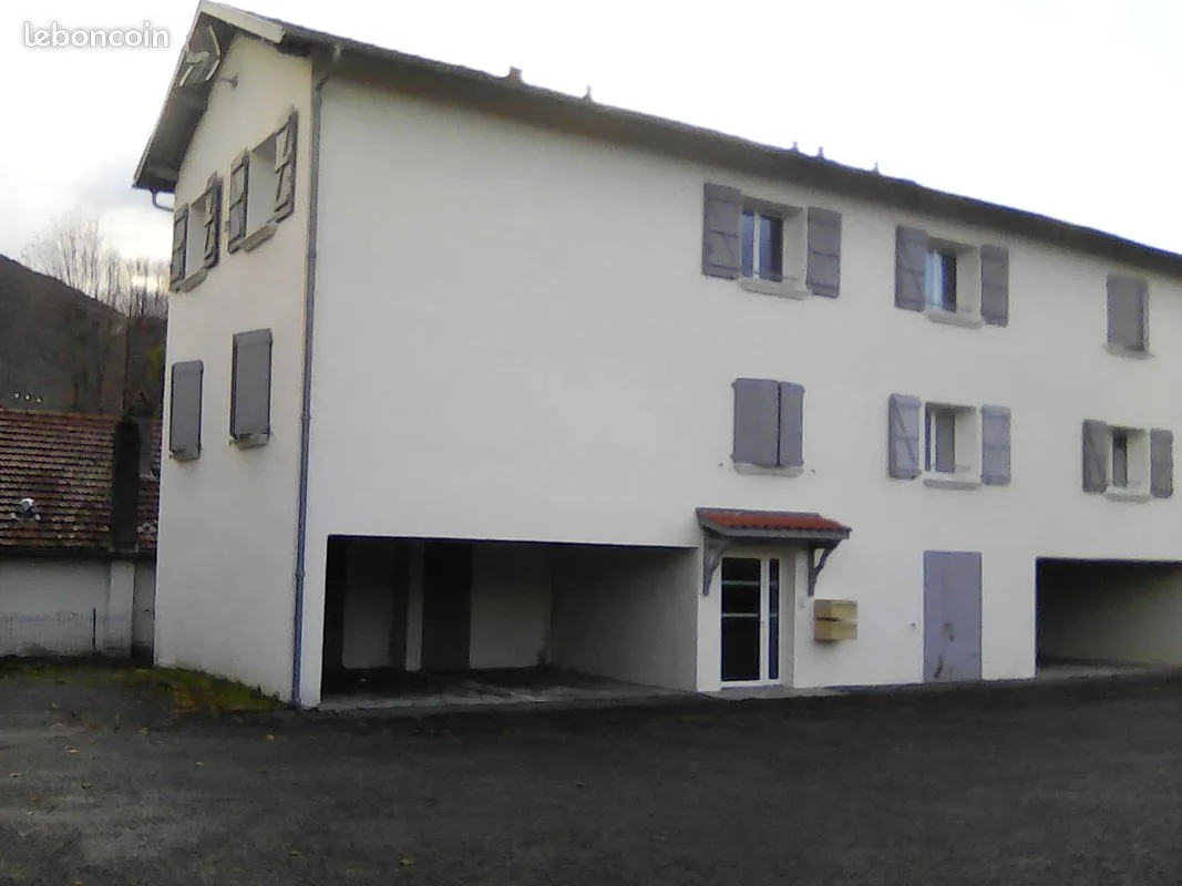 Immeuble 20 pièces 425 m² - Photo 1