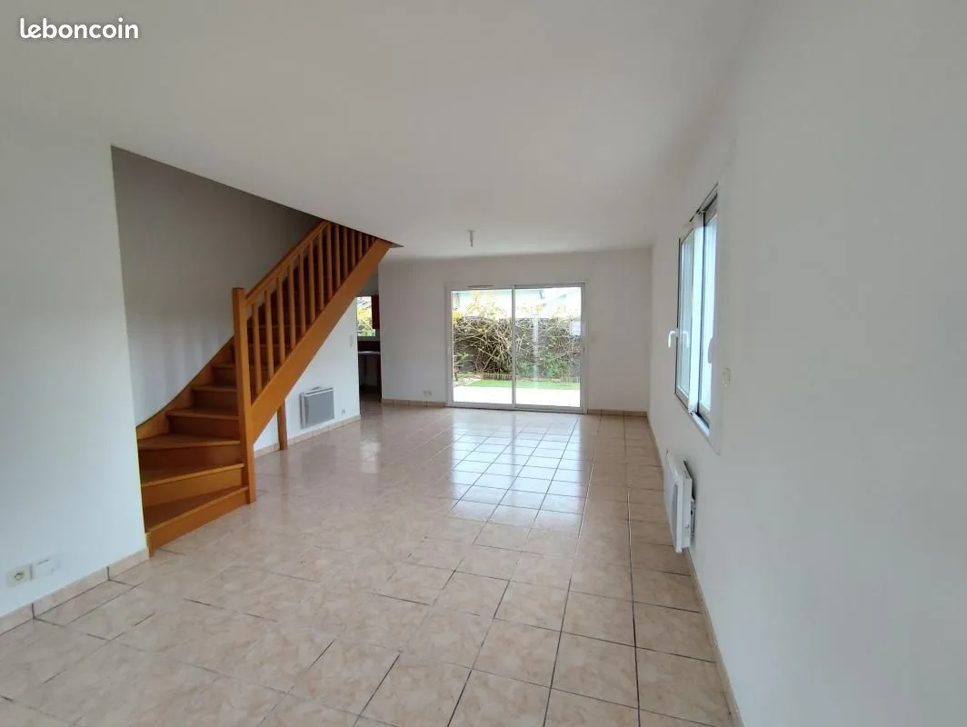 Immeuble 200 m² - Photo 1
