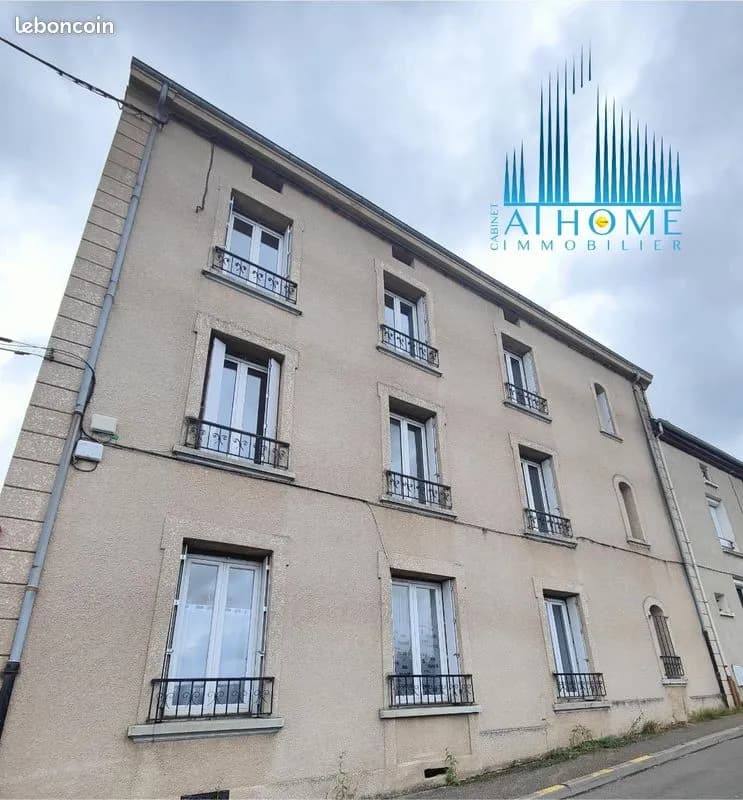 455 m² ST CHAMOND - Photo 1