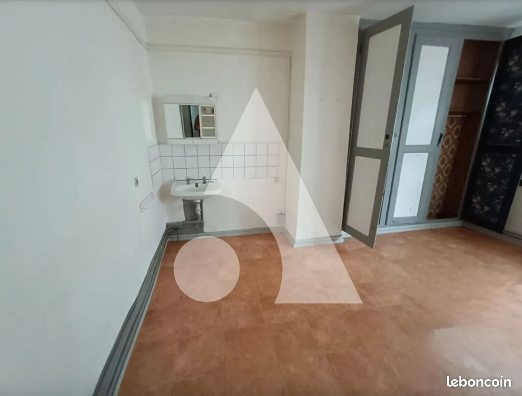 Immeuble de rapport 10 pièces 167 m² - Photo 1