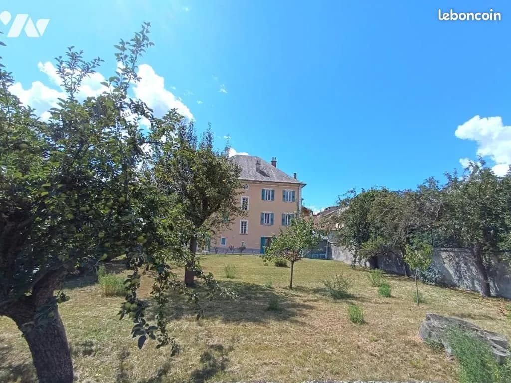 Immeuble 590 m² - Photo 1