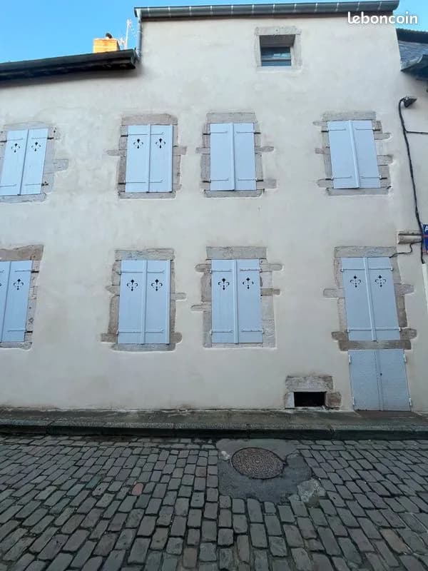 Immeuble au centre historique - Photo 1