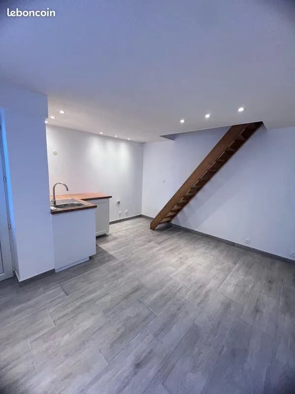 Immeuble deux appartements et garage - Photo 1