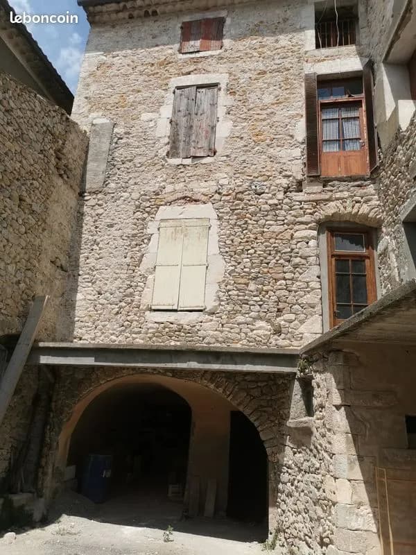 Immeuble 12 pièces 213 m² - Photo 1