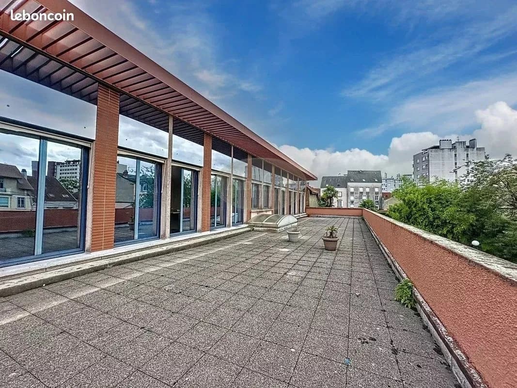 Immeuble 27 pièces 830 m² - Photo 1