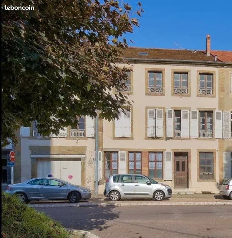 Immeuble 20 pièces 500 m² - Photo 1