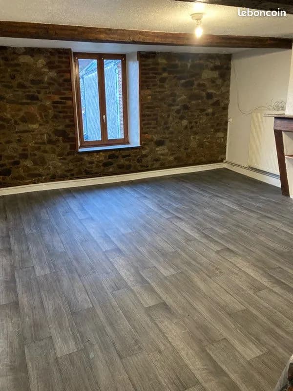 Vends immeuble de 2 étages - Photo 1