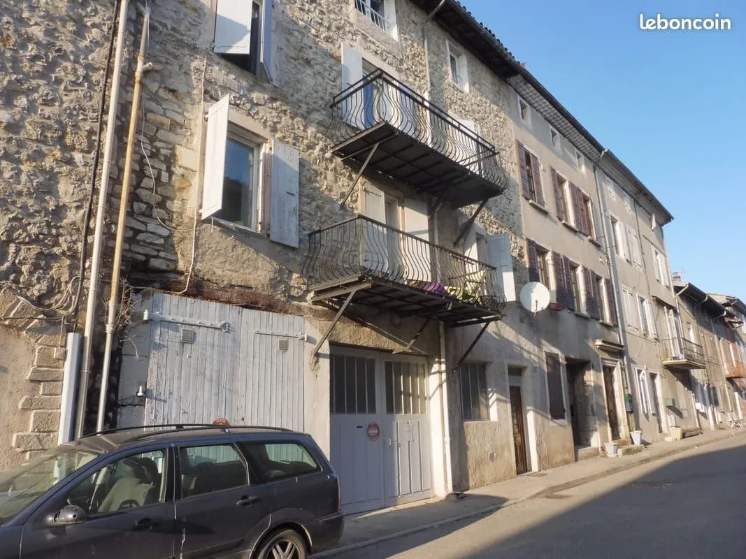 Immeuble de rapport 16 pièces 300 m² - Photo 1