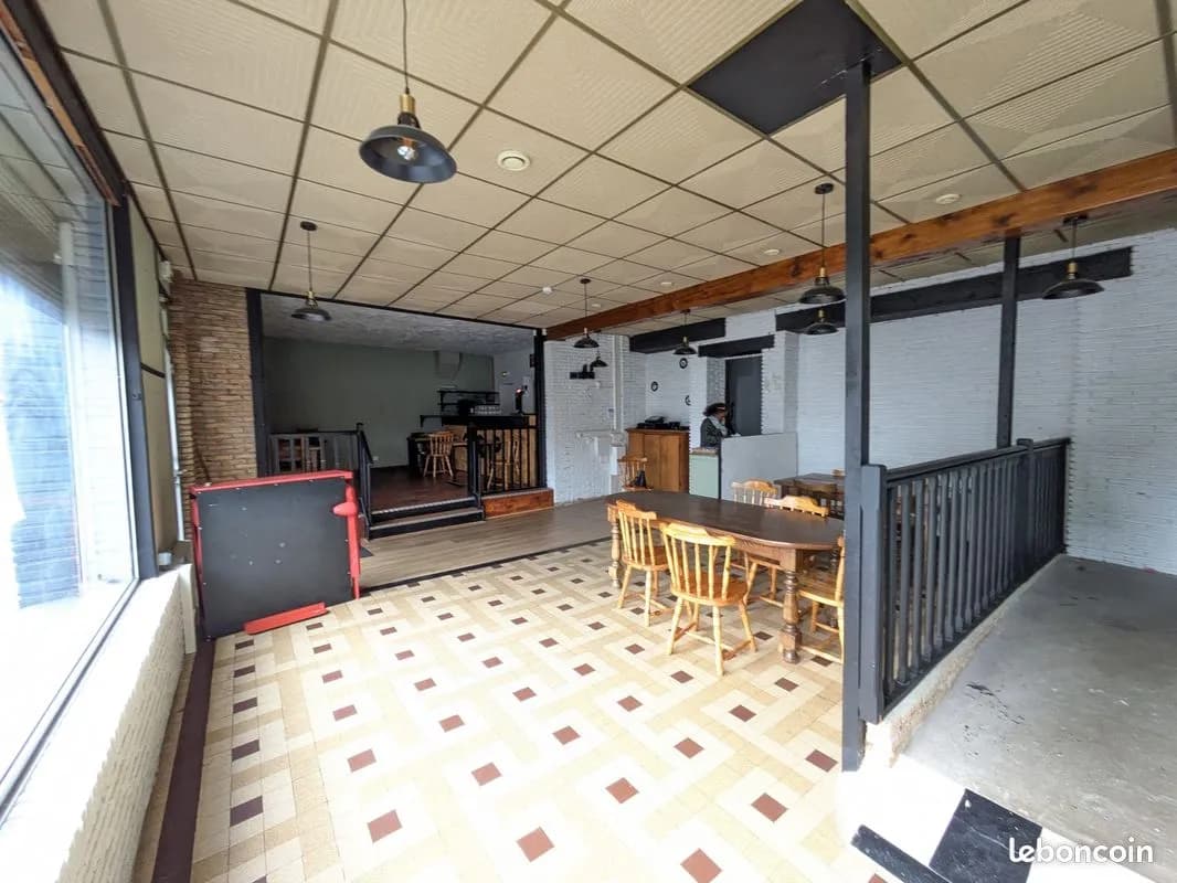 Immeuble 271 m² - Photo 1