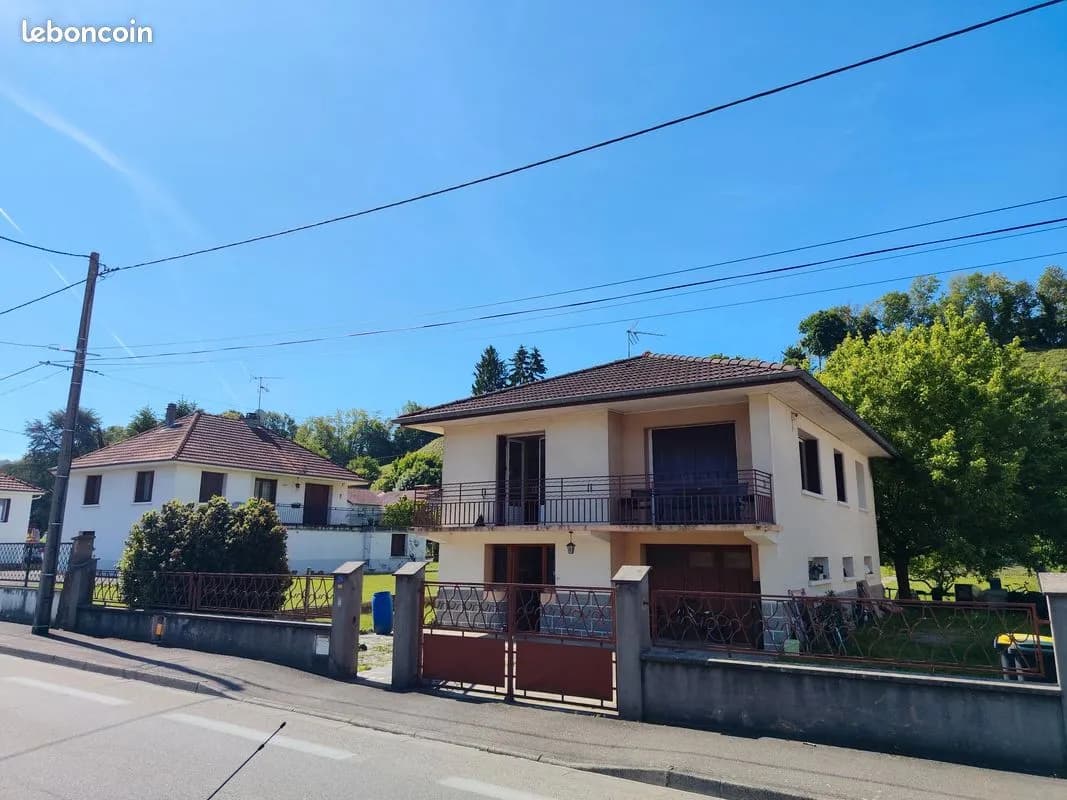 À VENDRE - ENSEMBLE IMMOBILIER SUR 3 800 m² - PROCHE GARE ET CENTRE-VILLE - Photo 1