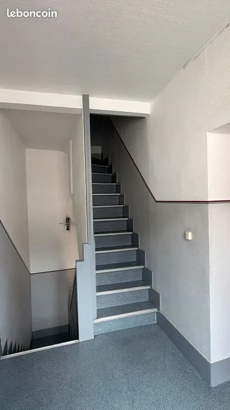 Ensemble immobilier de 8 studios loués - Photo 1