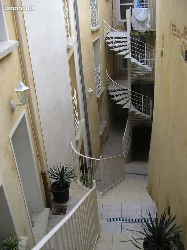 Immeuble de rapport 15 pièces 260 m² - Photo 1