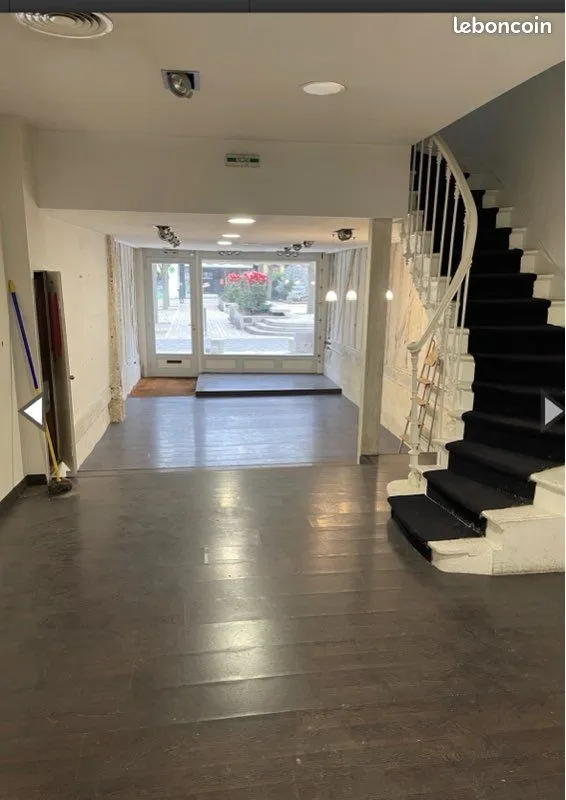 Immeuble 4 pièces 260 m² - Photo 1