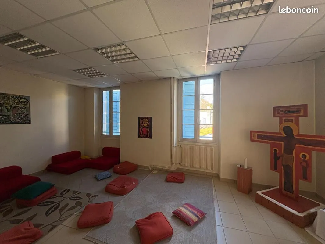 Immeuble 385 m² - Photo 1