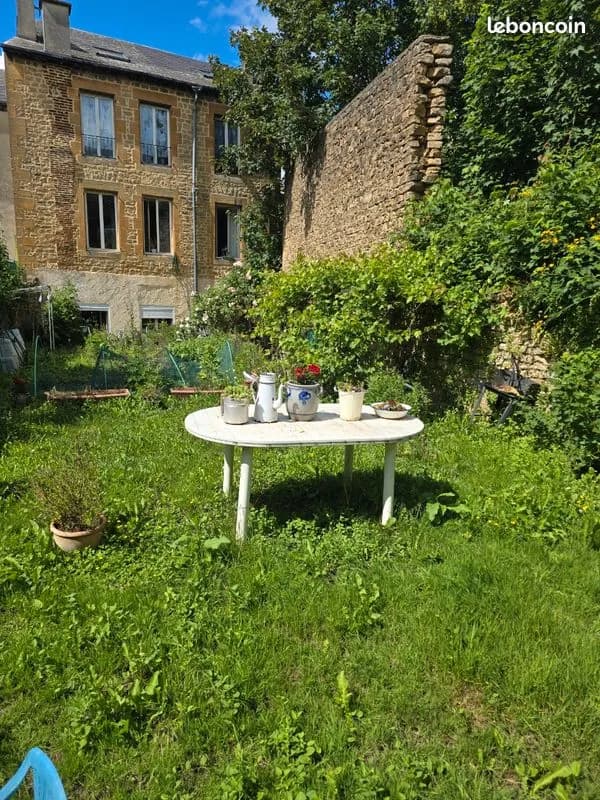 Immeuble de rapport 29 pièces 520 m² - Photo 1