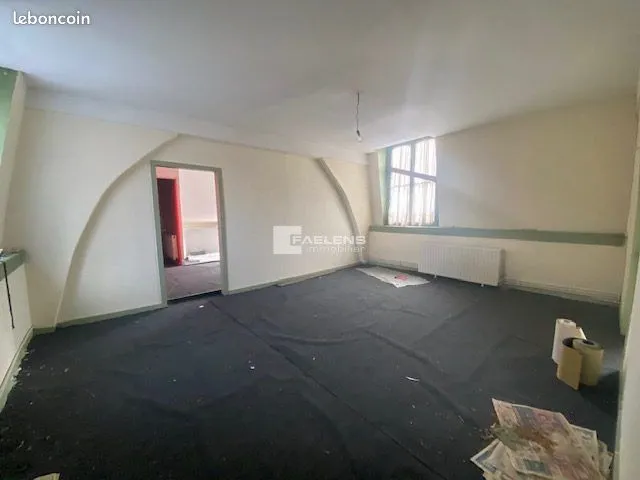 Immeuble 272 m² - Photo 1