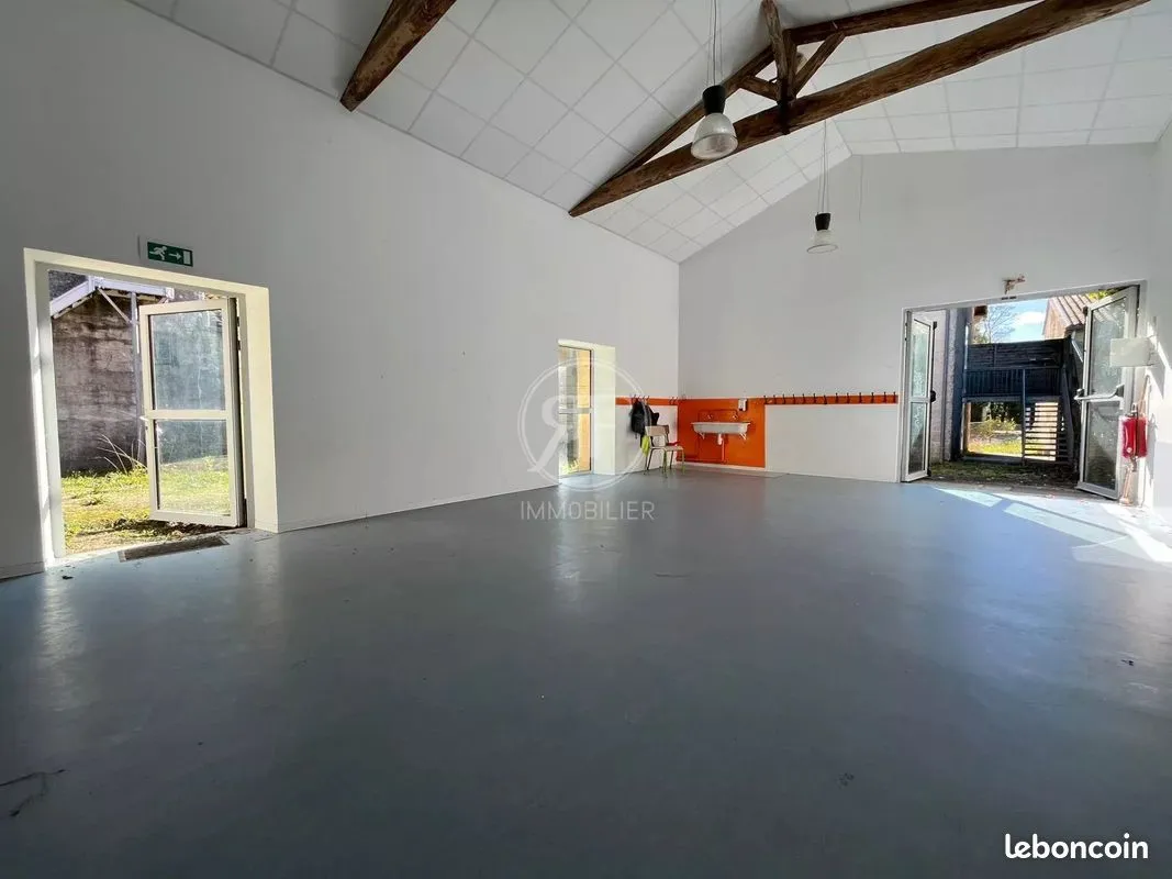 Immeuble 20 pièces 700 m² - Photo 1