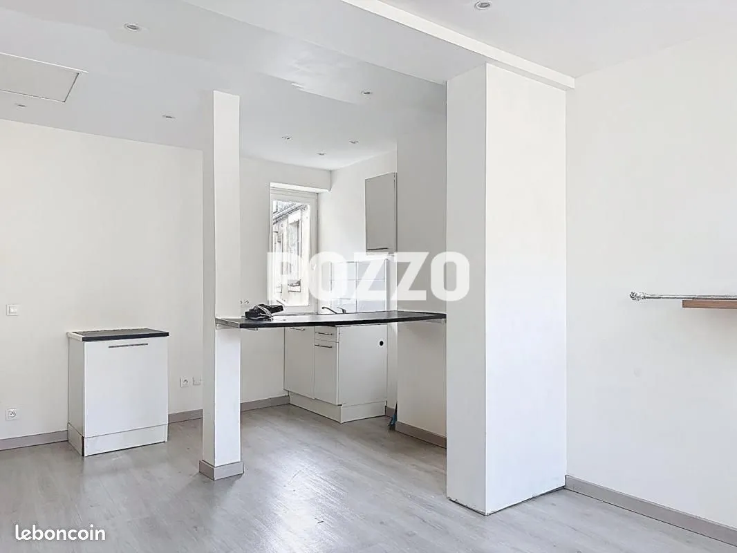 Immeuble - Photo 1