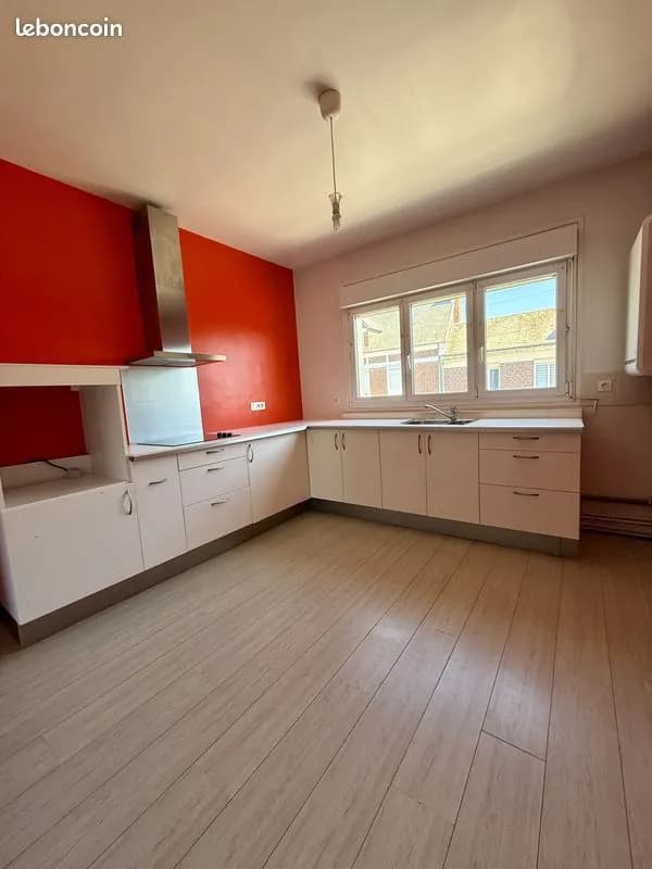 Immeuble 20 pièces 331 m² - Photo 1