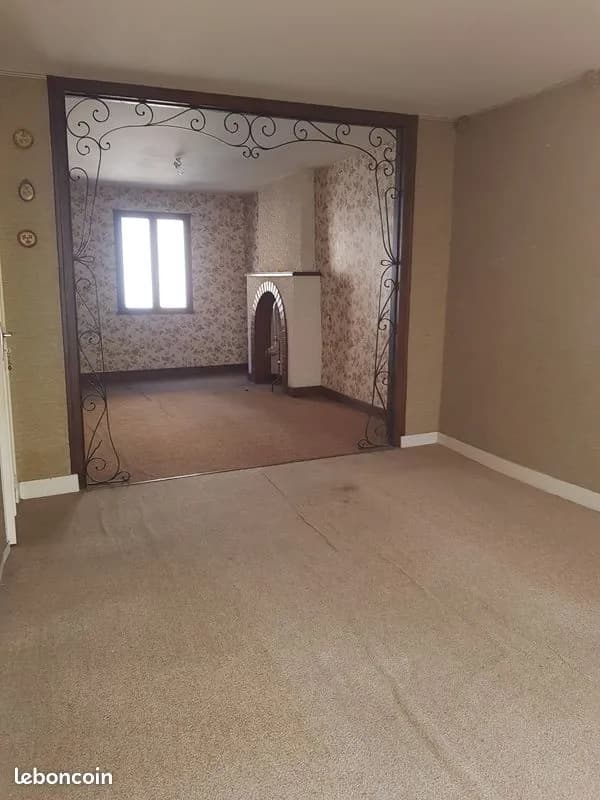 Ensemble immobilier Hyper centre Saint-Junien - Photo 1