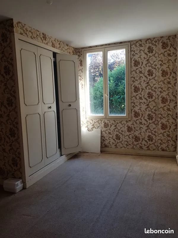 Ensemble immobilier Hyper centre Saint-Junien - Photo 1