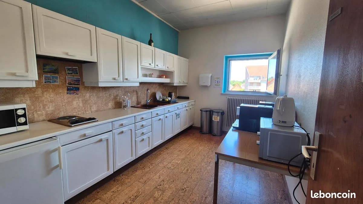 Immeuble à usage commercial ou professionnel - 480 m² au centre-ville - Photo 1