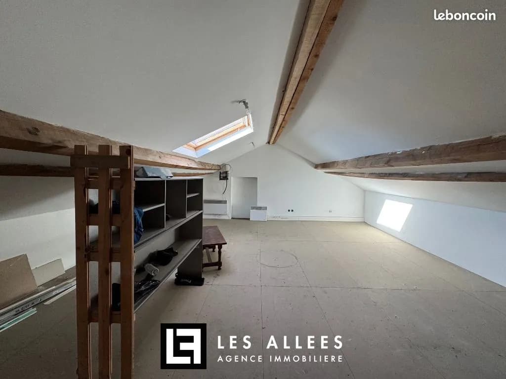 Immeuble 873 m² - Photo 1